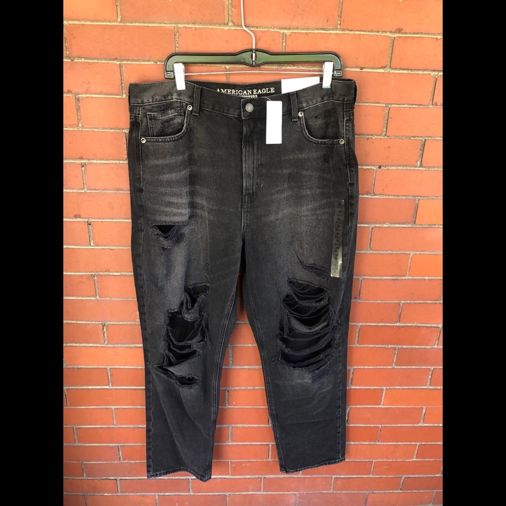 American Eagle Destroyed Black Mom Jeans NWT